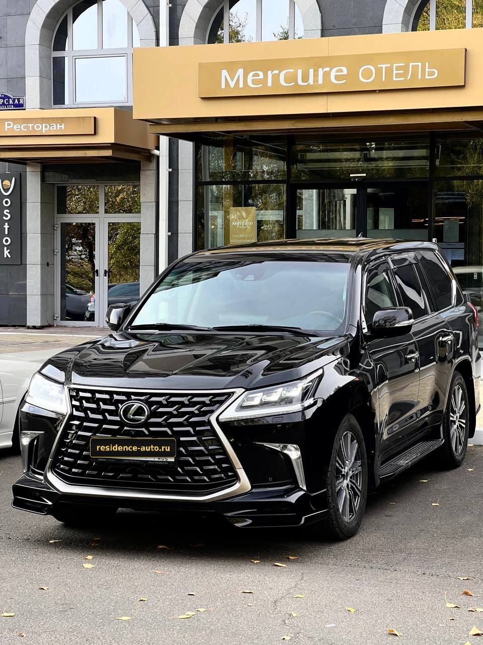 Lexus LX 570 — фото 1