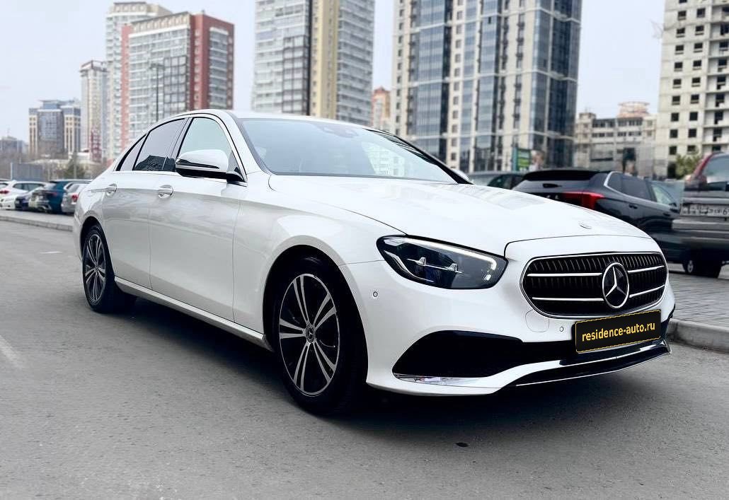 Mercedes-Benz E-Class — фото 11
