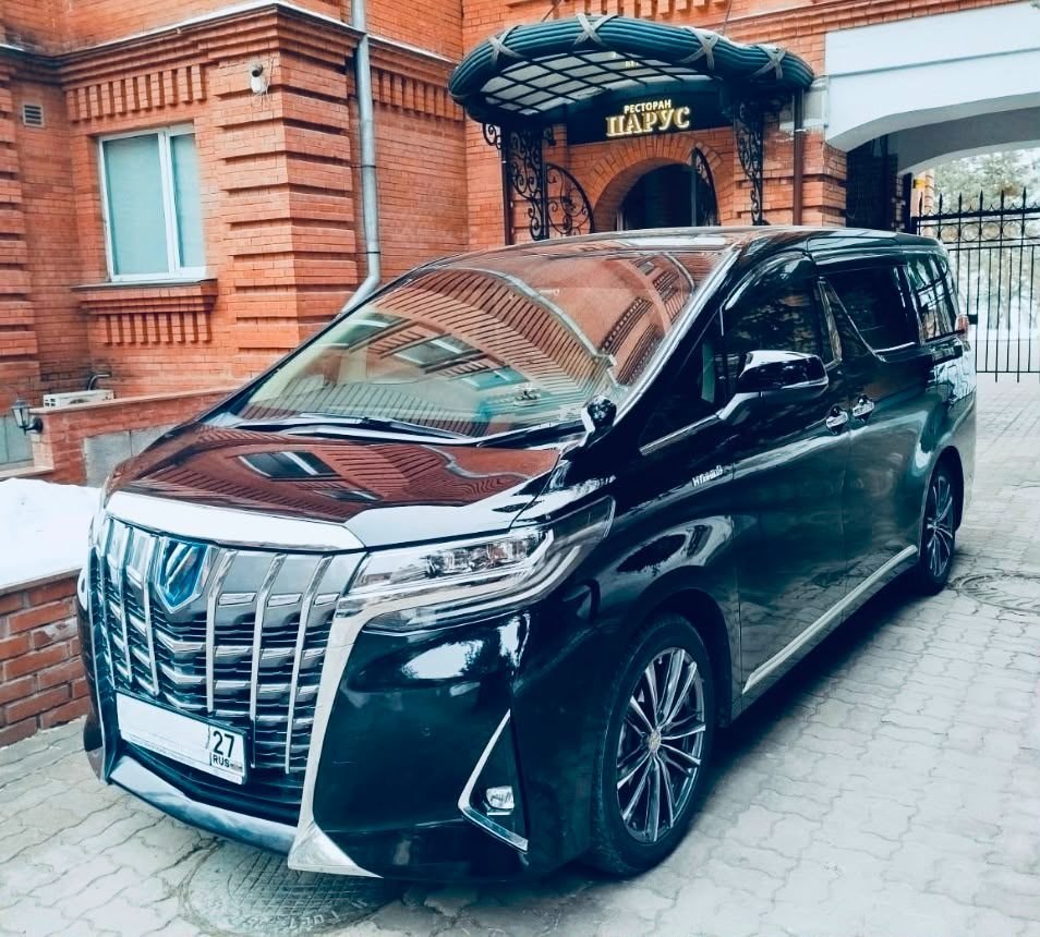 Toyota Alphard — фото 24