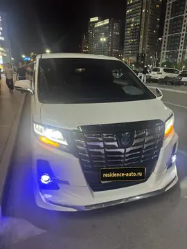 Toyota Alphard — фото 31