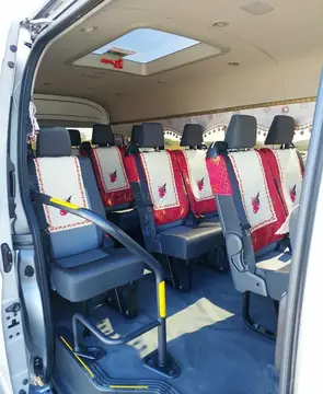 Toyota Hiace — фото 18