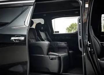 Toyota Alphard — фото 4