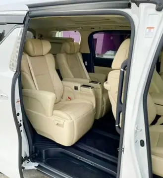 Toyota Alphard — фото 6